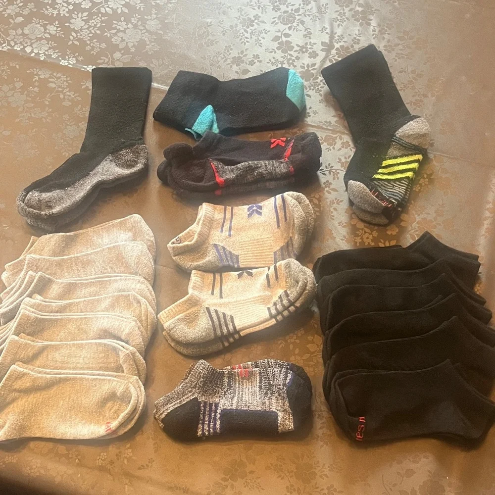 Hanes Kids' Socks in Black, Gray, ankle/crew size Medium bundle! - Picture 1 of 7